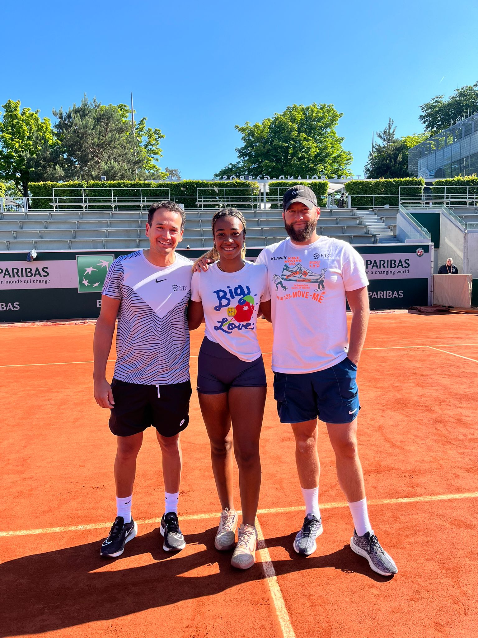 Yelyzaveta Kotliar en pleine action sur le court pendant le tournoi ITF J200 de Vigo